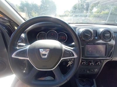 Grau Gebraucht 2018 Dacia Logan MCV Kombi | € 7.000 (Superpreis)