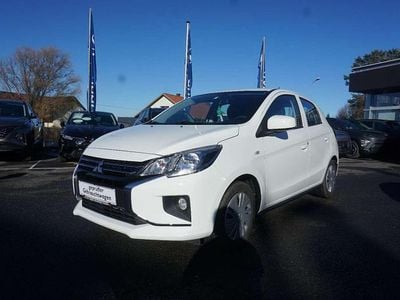 Weiß Gebraucht 2023 Mitsubishi Space Star Inform Limousine | € 11.790 (Fairer Preis)