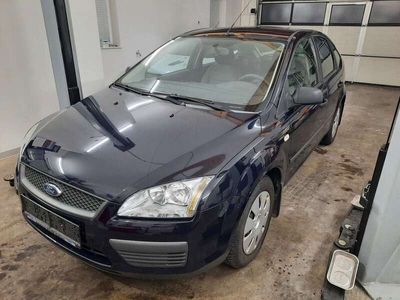 gebraucht Ford Focus Trend 1,4