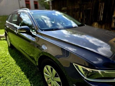 Grau Gebraucht 2017 VW Passat Comfortline Kombi | € 13.300 (Guter Preis)