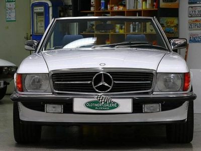Weiß Gebraucht 1987 Mercedes SL300 Cabrio | € 36.950