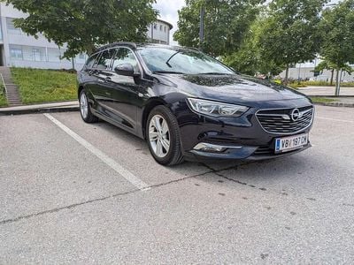 Blau Gebraucht 2017 Opel Insignia Country Tourer Kombi | € 13.200