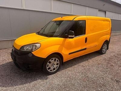 Gelb Gebraucht 2015 Fiat Doblò Van / Kleinbus | € 1.200