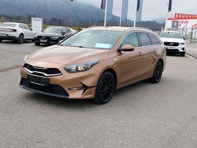 Gebraucht Kia Ceed Sportswagon Silver 120 PS (88 kW) 2021 Gold Kombi