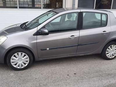 gebraucht Renault Clio Dynamique 1,2 16V