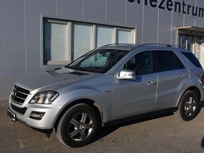 Silber Gebraucht 2010 Mercedes ML300 SUV | € 11.000