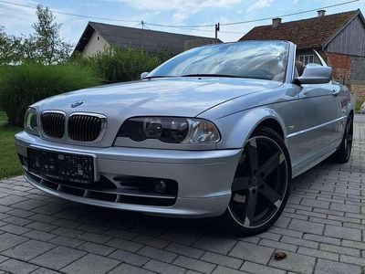 Silber Gebraucht 2001 BMW 325 Cabrio | € 21.900