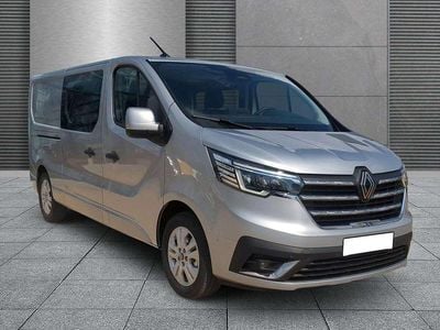 Grau Neu 2025 Renault Trafic Van | € 49.414 (Teuer)