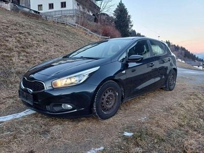 Gebraucht 2012 Kia Ceed Kleinwagen | € 3.050 (Teuer)