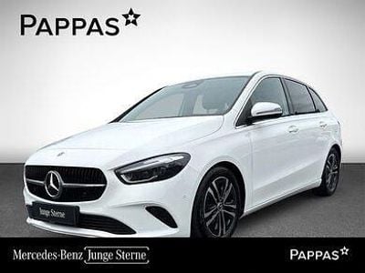 Weiss Gebraucht 2024 Mercedes 180 Edition Limousine | € 35.950 (Fairer Preis)