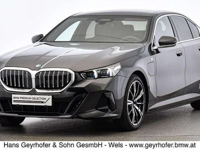 Sophistograu brillanteffekt Gebraucht 2024 BMW 550e M Sport Limousine | € 66.980 (Fairer Preis)