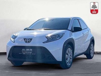 Weiß Neu 2025 Toyota Aygo X Play SUV | € 17.990 (Etwas zu teuer)