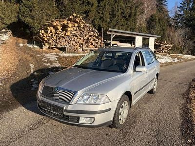 Gebraucht Skoda Octavia 105 PS (77 kW) 2008 Kombi