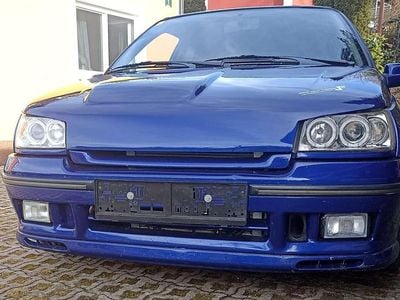 Blau Gebraucht 1994 Renault Clio Limousine | € 19.500