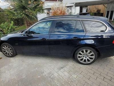 Blau Gebraucht 2008 BMW 325 Kombi | € 5.000 (Fairer Preis)