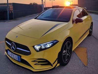 Gelb Gebraucht 2022 Mercedes A200 AMG line Limousine | € 39.990 (Teuer)