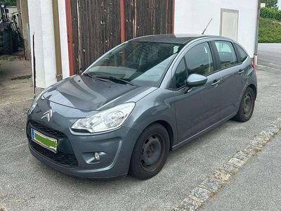 Grau Gebraucht 2010 Citroën C3 Comfort Kleinwagen | € 2.600 (Etwas zu teuer)