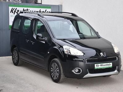 Gebraucht Peugeot TePee Active 98 PS (72 kW) 2015 Kombi