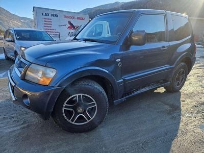 Grau Gebraucht 2006 Mitsubishi Pajero SUV | € 4.500