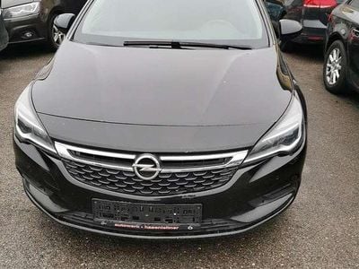 Schwarz Gebraucht 2017 Opel Astra Edition Kleinwagen | € 5.990 (Guter Preis)