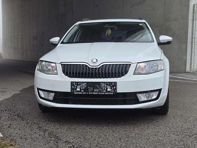 Weiß Gebraucht 2017 Skoda Octavia Style Kombi | € 15.000 (Fairer Preis)