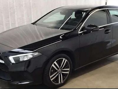 Gebraucht Mercedes A200 163 PS (119 kW) 2023 Limousine
