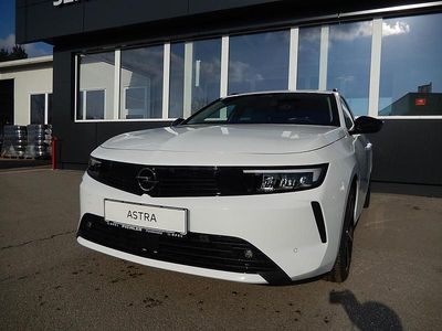 Neu Opel Astra Edition 110 PS (80 kW) 2025 Weiß Kombi