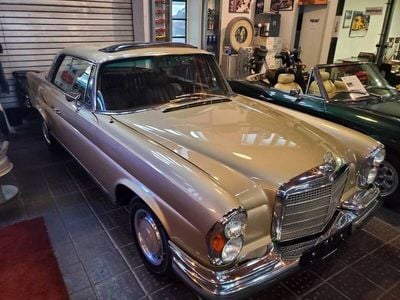 Gebraucht Mercedes 280 SE 200 PS (147 kW) 1971 Gold Coupé