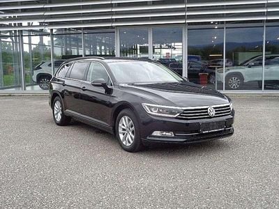 Gebraucht VW Passat Comfortline 120 PS (88 kW) 2018 Schwarz Kombi