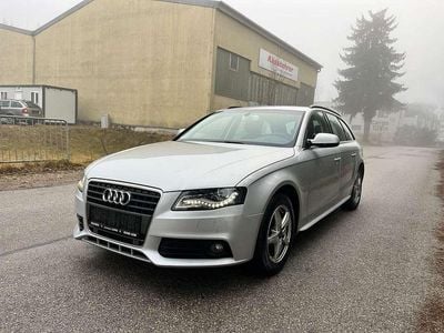 Grau Gebraucht 2011 Audi A4 Attraction Kombi | € 4.990 (Superpreis)