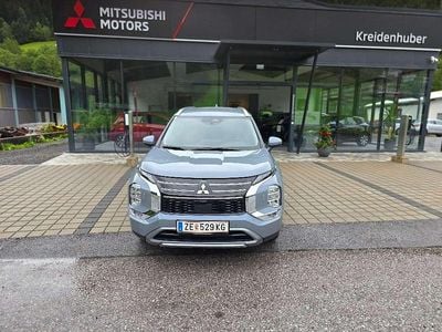 Gebraucht Mitsubishi Outlander Intense 136 PS (100 kW) 2025 Grau SUV