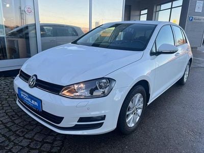 Weiss normal Gebraucht 2015 VW Golf VII Limousine | € 10.990 (Fairer Preis)