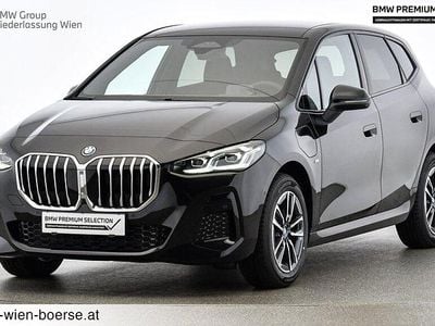 Saphirschwarz Gebraucht 2024 BMW 225 Active Tourer Efficient Dynamics Van / Kleinbus | € 37.692 (Fairer Preis)