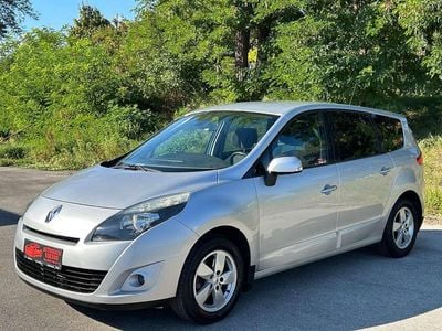 Silber Gebraucht 2009 Renault Scénic III Dynamique Van / Kleinbus | € 5.790