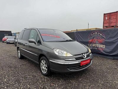 Grau Gebraucht 2009 Peugeot 807 Van / Kleinbus | € 6.990