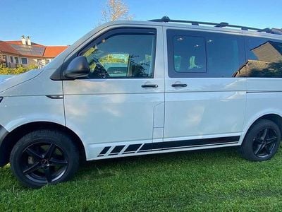 Weiß Gebraucht 2016 VW Caravelle Highline Van / Kleinbus | € 21.000