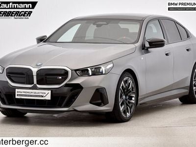 Gebraucht BMW i5 Shadowline 441 kW (600 PS) 2023 Frozen pure grey Limousine