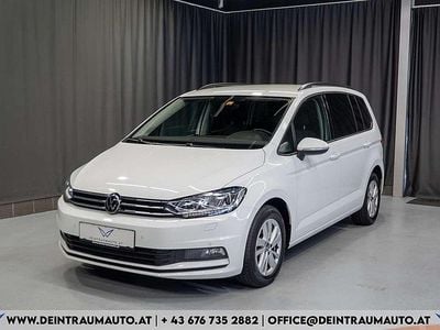 Gebraucht VW Touran Comfortline 116 PS (85 kW) 2020 Weiß Van / Kleinbus