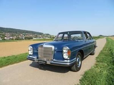 Blau Gebraucht 1966 Mercedes 250 SE Limousine | € 21.293