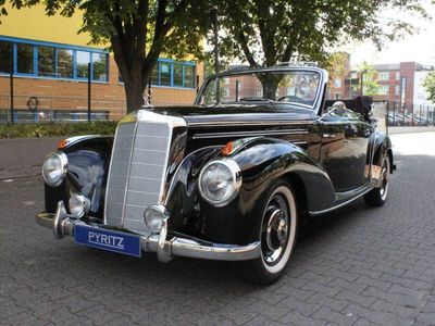 Schwarz Gebraucht 1955 Mercedes 220 Cabrio | € 149.000