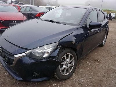 Blau Gebraucht 2016 Mazda 2 Limousine | € 3.750
