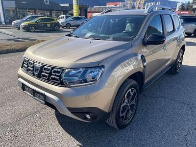 Gebraucht Dacia Duster Celebration 116 PS (85 kW) 2021 Beige SUV