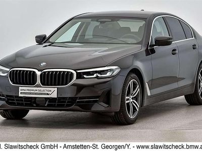 Sophistograu brillanteffekt Gebraucht 2023 BMW 520 Sport Line Limousine | € 45.900 (Etwas zu teuer)