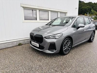 Skyscraper grau Gebraucht 2023 BMW 220 Active Tourer Basis Van / Kleinbus | € 27.900 (Fairer Preis)