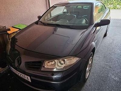 Grau Gebraucht 2006 Renault Mégane Cabriolet Cabrio | € 2.700