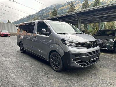 Grau Gebraucht 2024 Opel Vivaro S Van | € 45.990