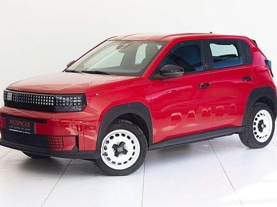 Neu Fiat Grande Panda Red 83 kW (113 PS) 2025 Rot Kleinwagen