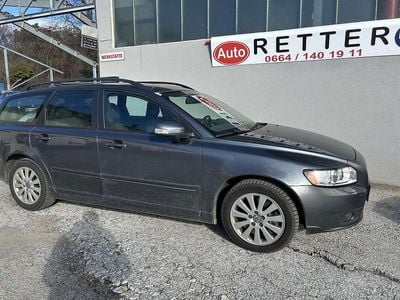 Grau Gebraucht 2010 Volvo V50 Momentum Kombi | € 3.990