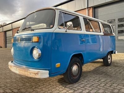 Blau Gebraucht 1973 VW T2 Van | € 12.500