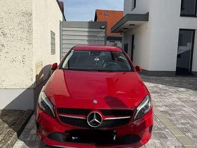 Rot Gebraucht 2015 Mercedes A200 Limousine | € 13.500 (Superpreis)